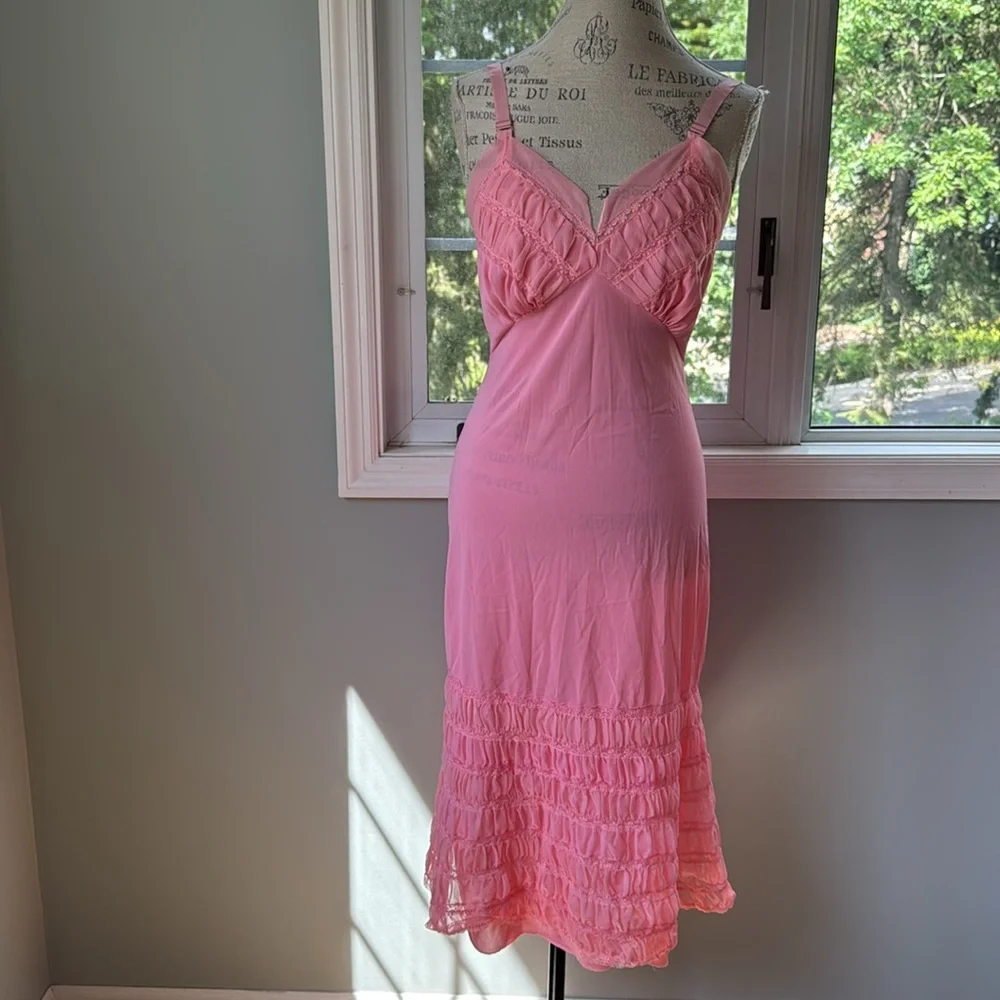 Vintage Pink Slip Chemise with Ruffle Hem - Picture 2 of 14